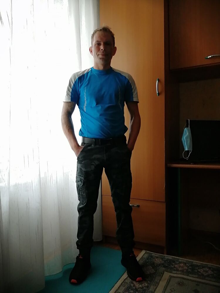  43695971  Yurik, 41 ,    