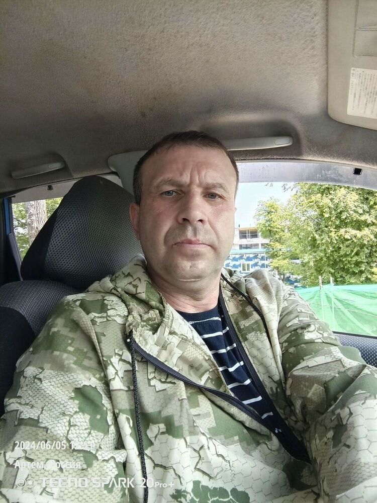  43700981  , 47 ,    