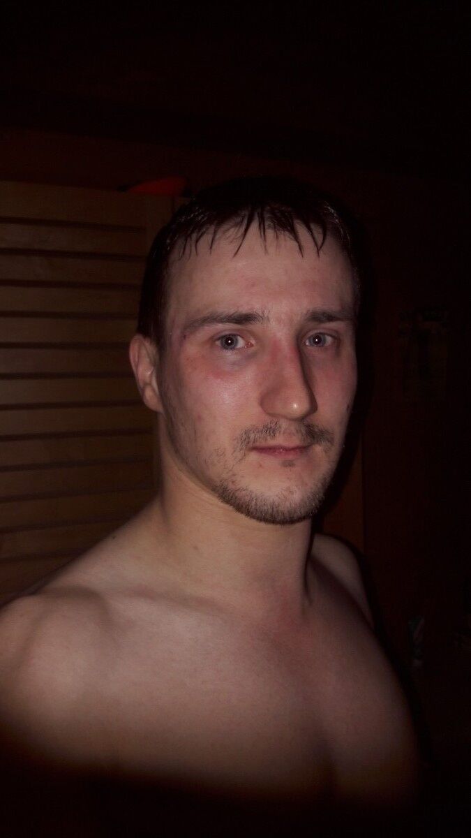  ,   Deniss, 39 ,  
