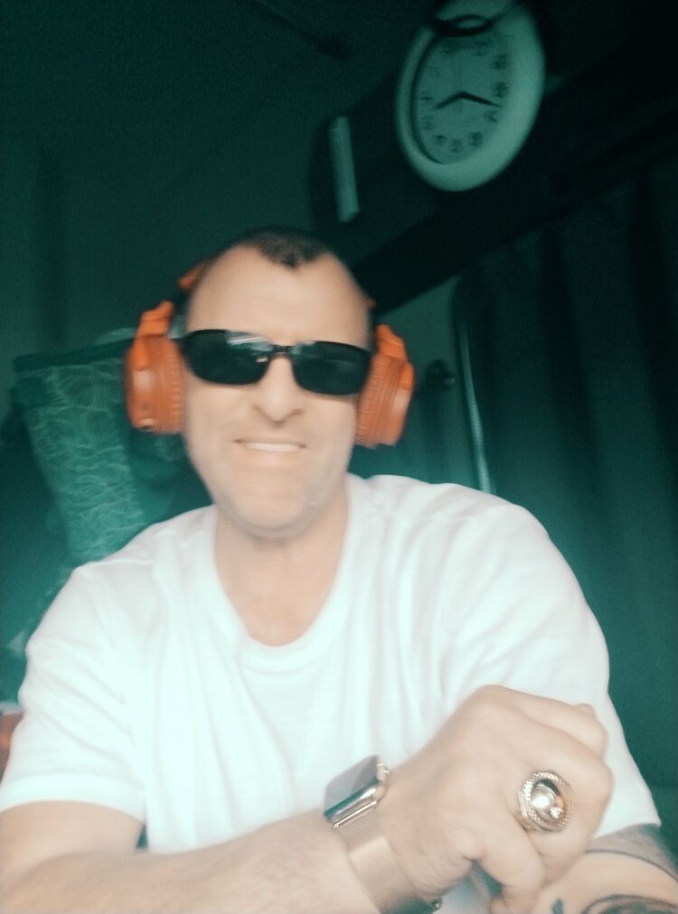  ,   Witalik, 41 ,     , c , 
