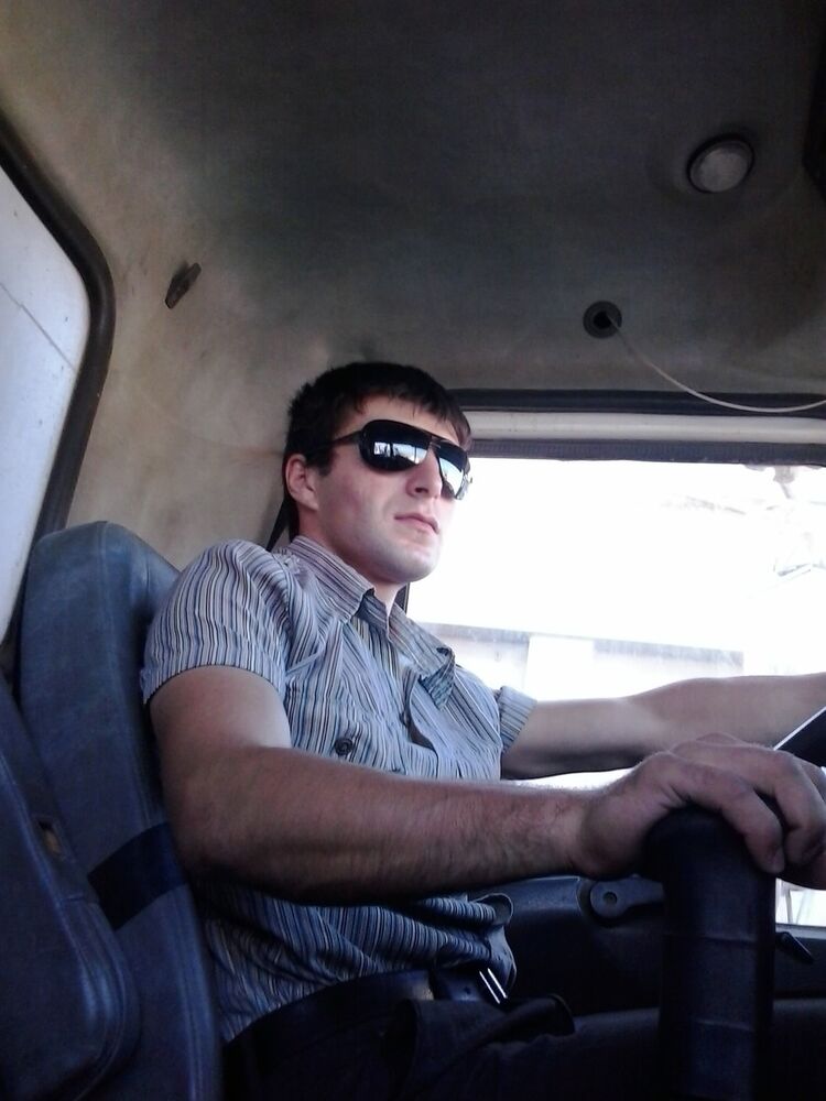  4623831  Zohrab, 34 ,    
