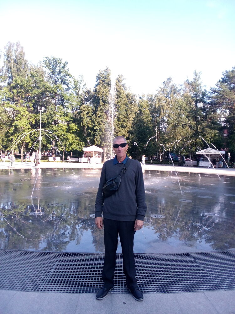  49407831  Oleg, 46 ,    