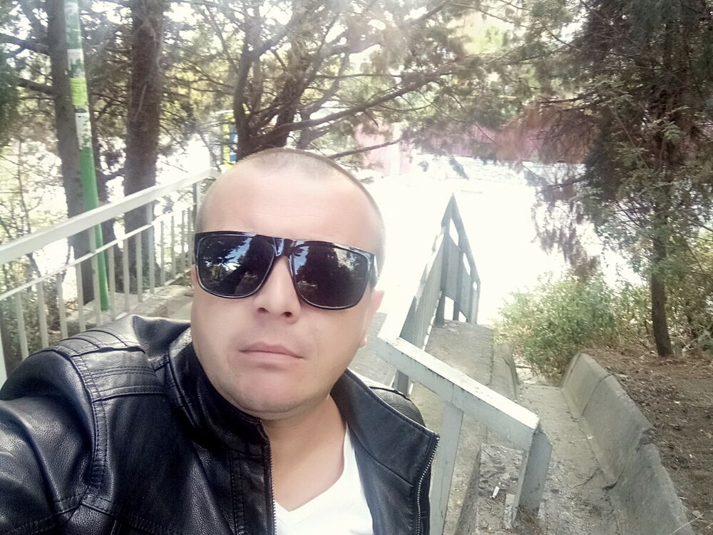  21639671  San, 40 ,    