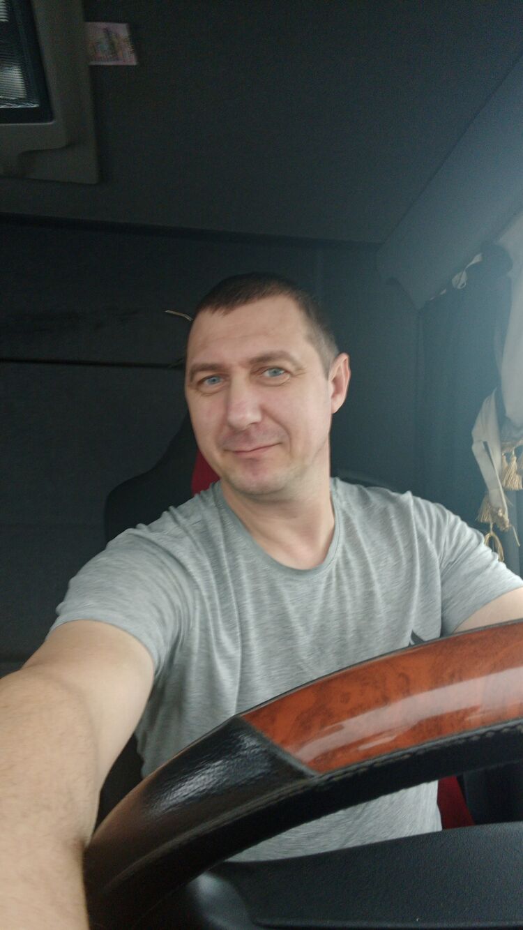  43923721  , 42 ,    