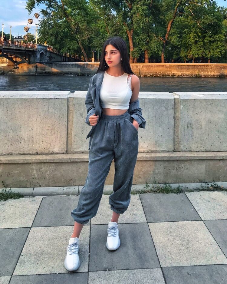  ,   , 21 ,   c 