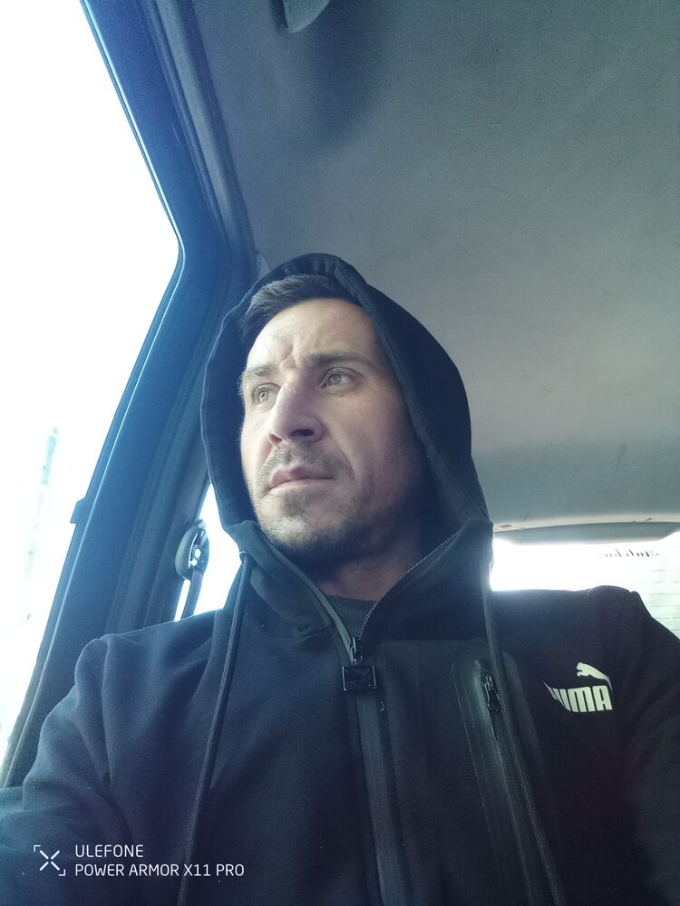  43308811  , 39 ,    