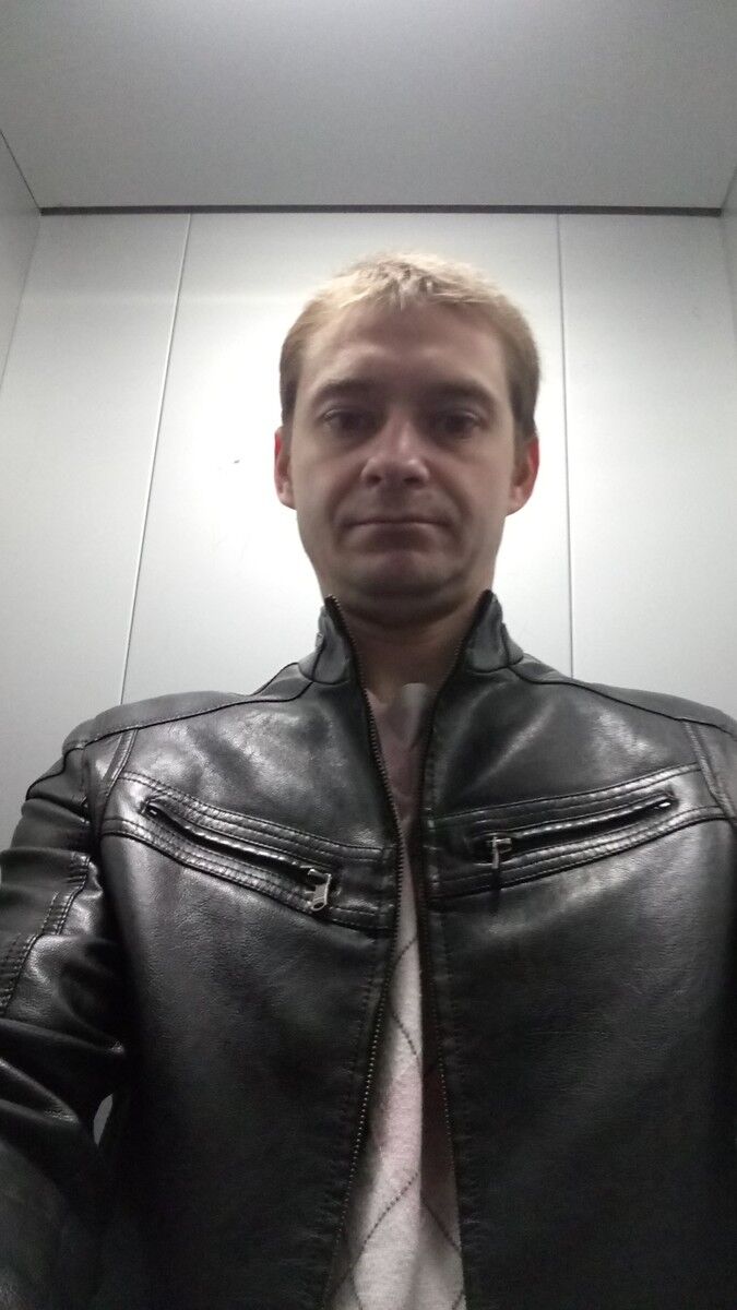  8782651  Aleksandr, 39 ,    