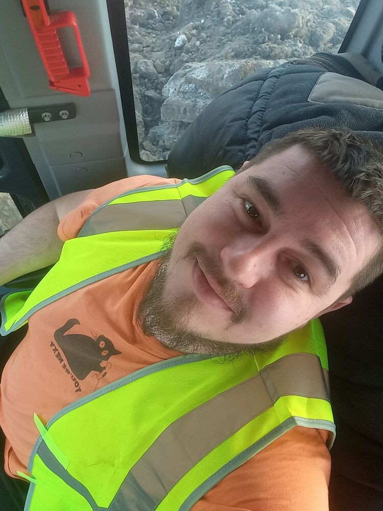  42031931  , 35 ,    