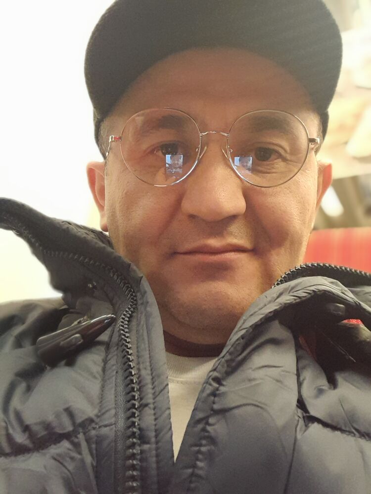  32475551  Hasan, 39 ,    Praha