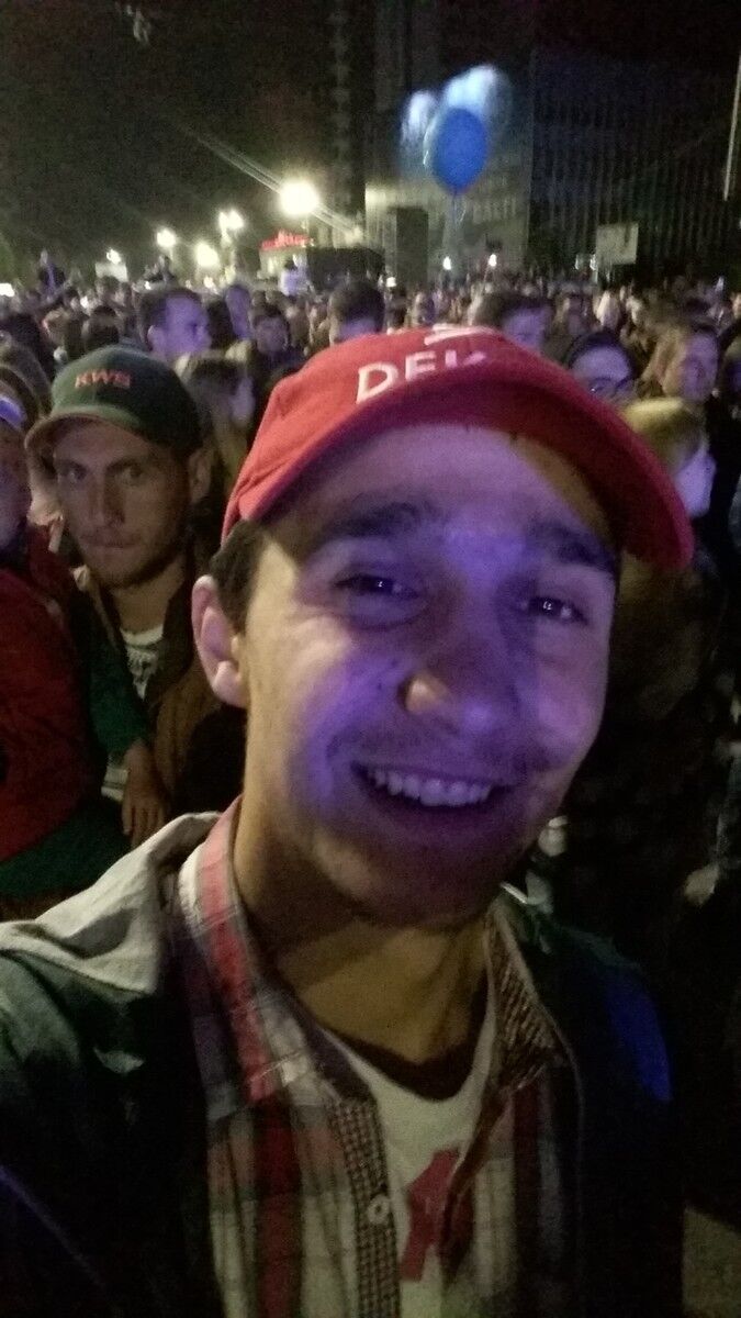 ���� 9803921 ������� ���������, 33 ����, ���� ���������� � ������