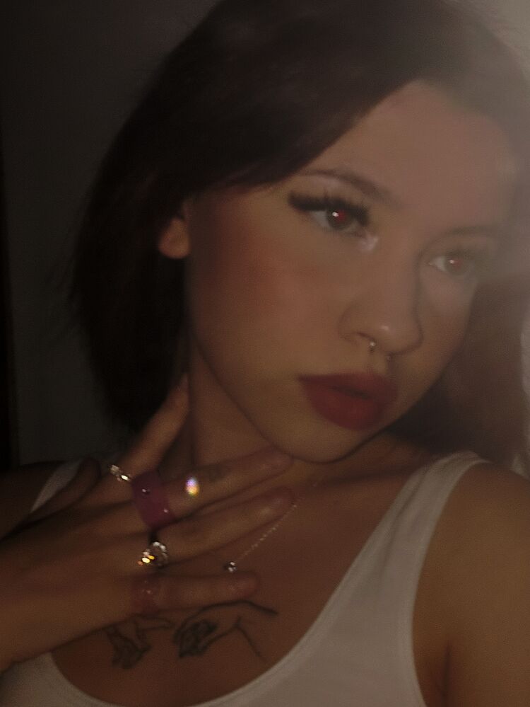  31053011  , 24 ,    -