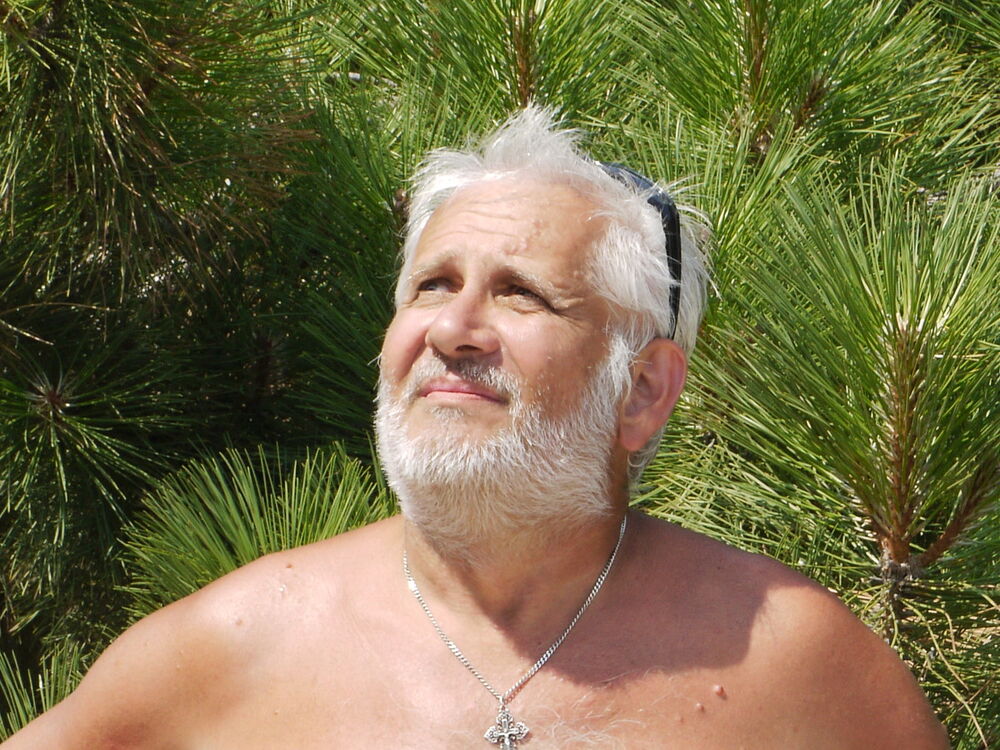  6853021  Vitaliy, 67 ,    
