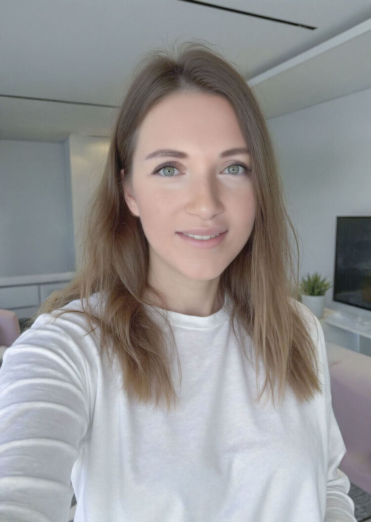  52251121  Ksenia, 27 ,    