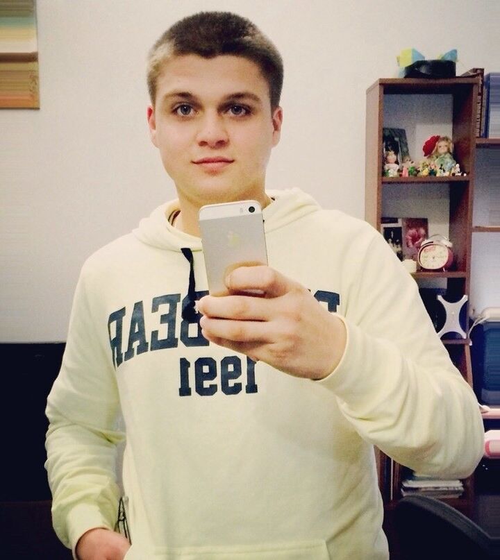  ,   Andrey, 31 ,  