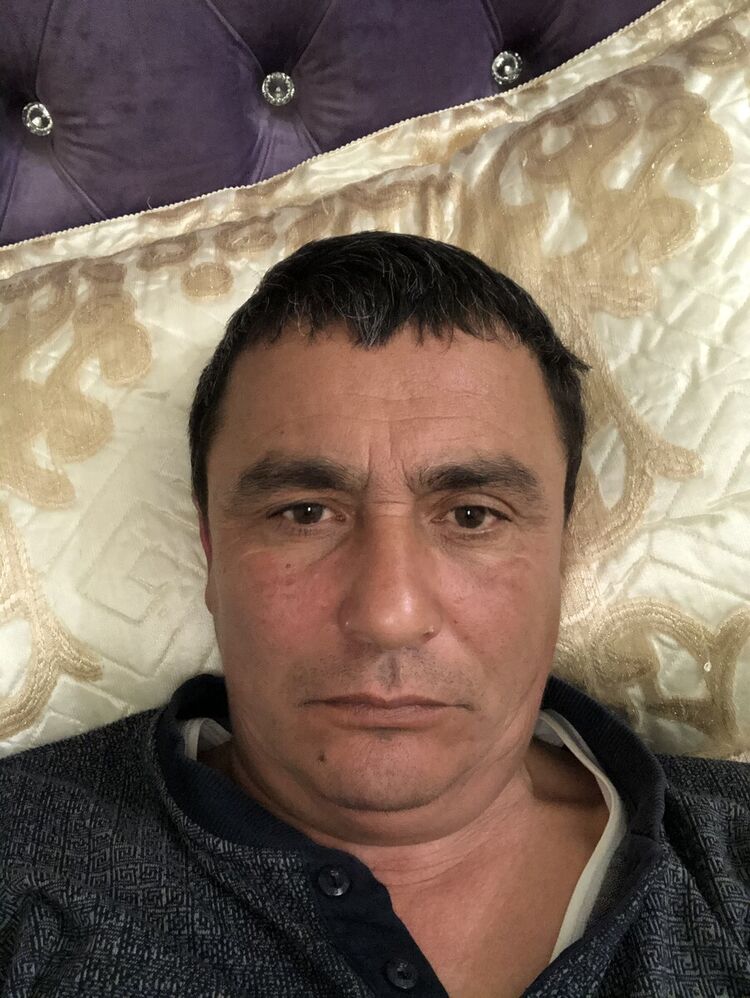  22455941  Sirojbey, 49 ,    