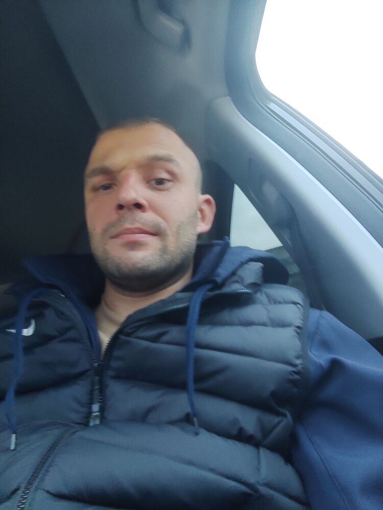  46910611  , 33 ,     