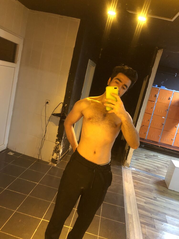  ,   Oguzhan, 25 ,   ,   , c , 