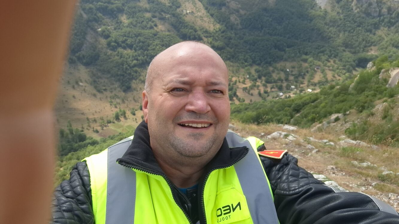  Podgorica,   V E S K O, 47 ,   c 