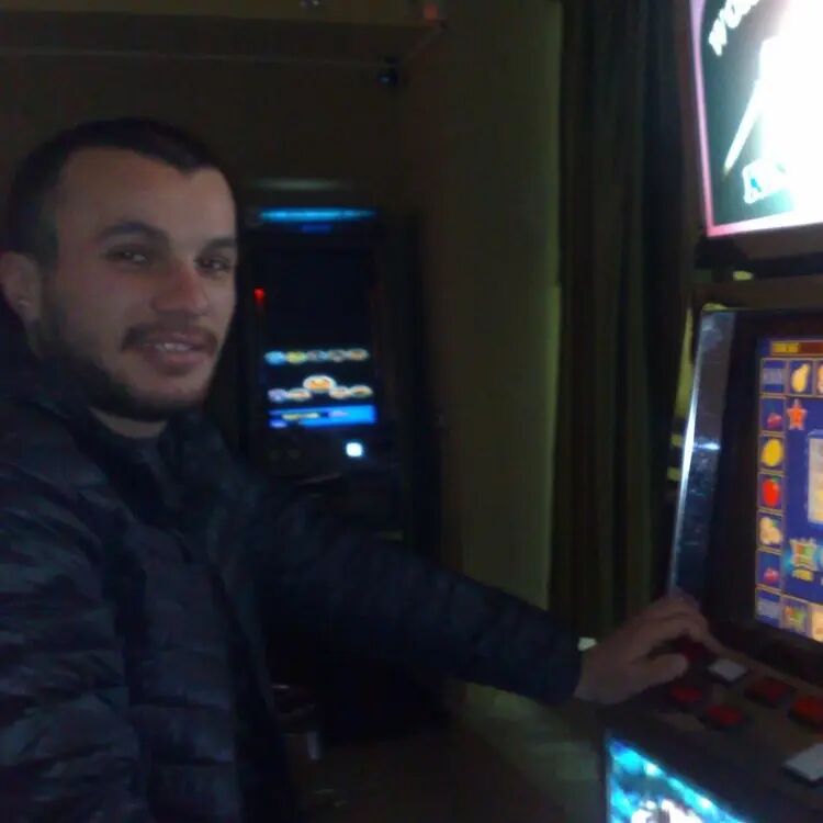  -,   Edvard, 31 ,   ,   