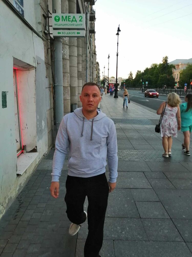  52671201  Andrey, 37 ,    