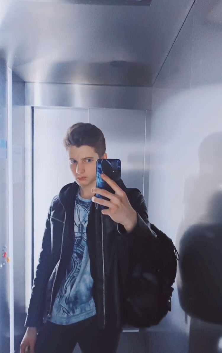  54176951  , 19 ,    -