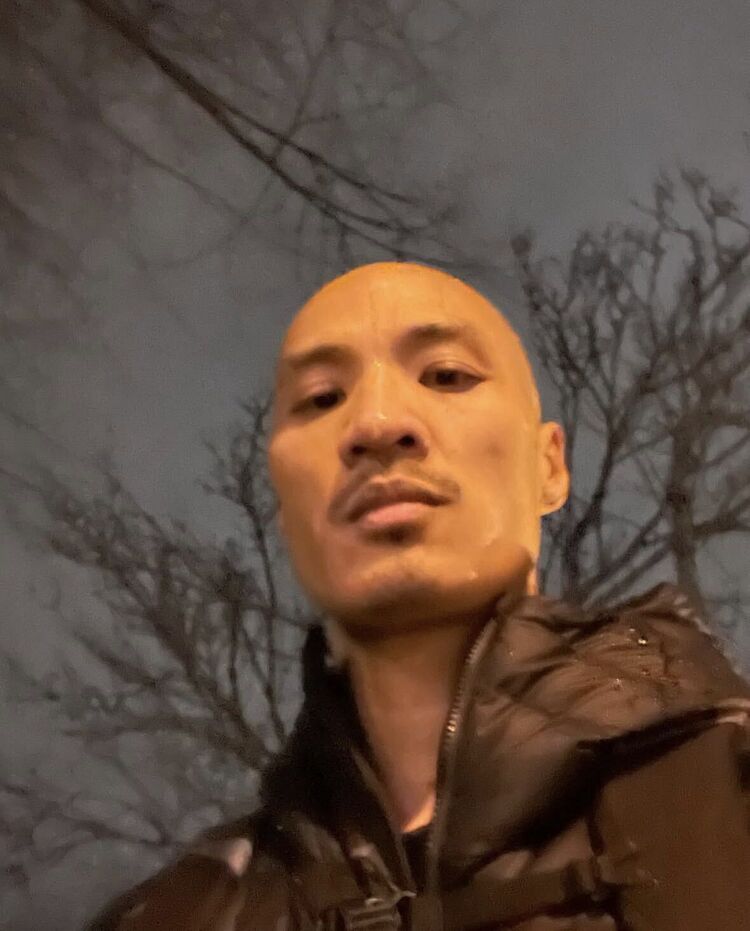  ,   Max, 33 ,   ,   