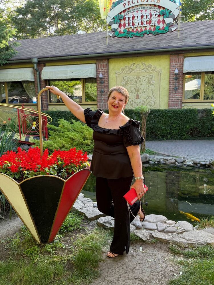  52393971  Inna, 61 ,    