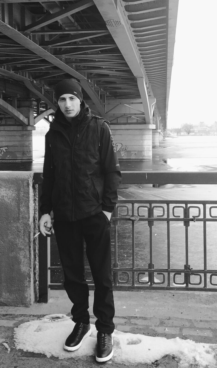  27908491  Smbat, 21 ,    