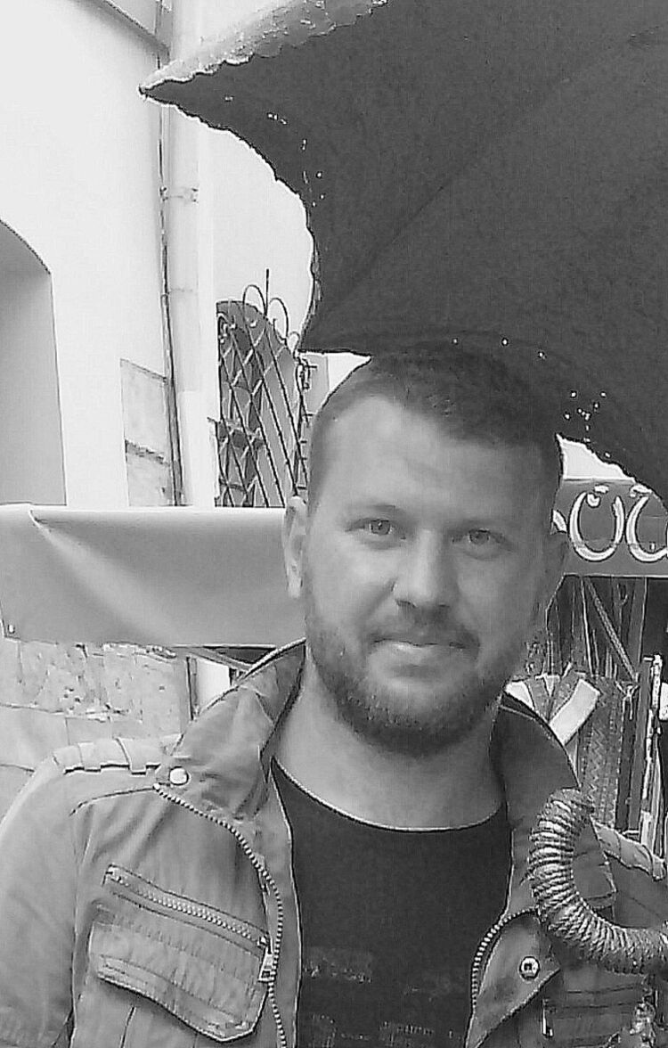  ,   Vadim, 37 ,   