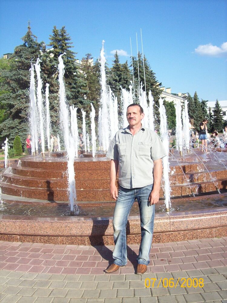  8490311  Valera, 64 ,    
