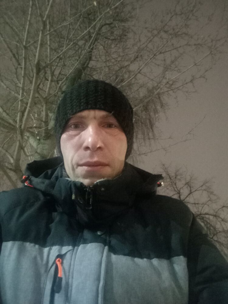 49610971  , 42 ,    