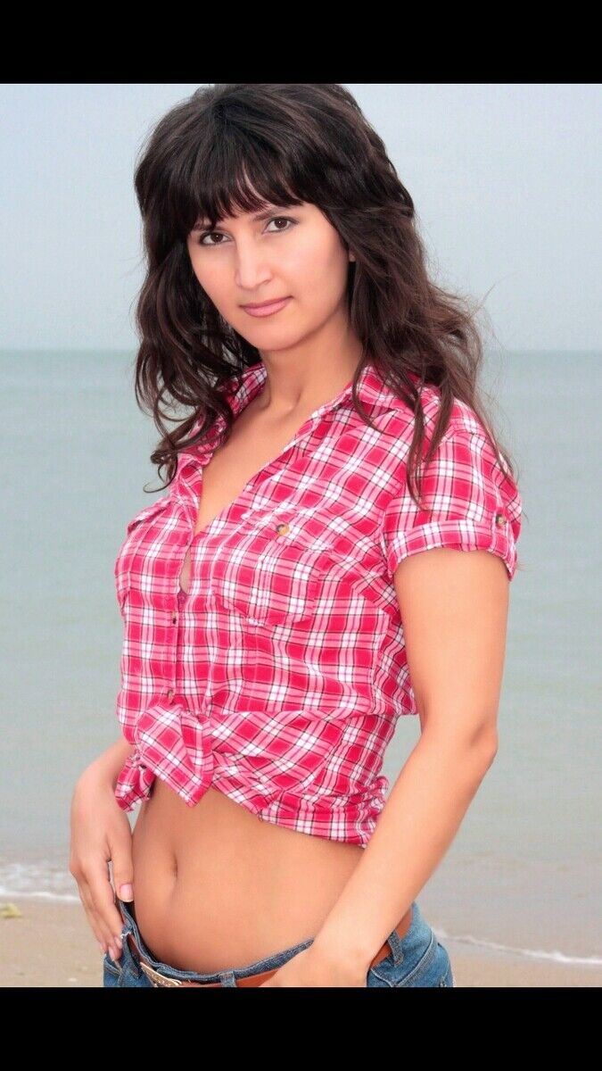  19936811  Karina, 36 ,    