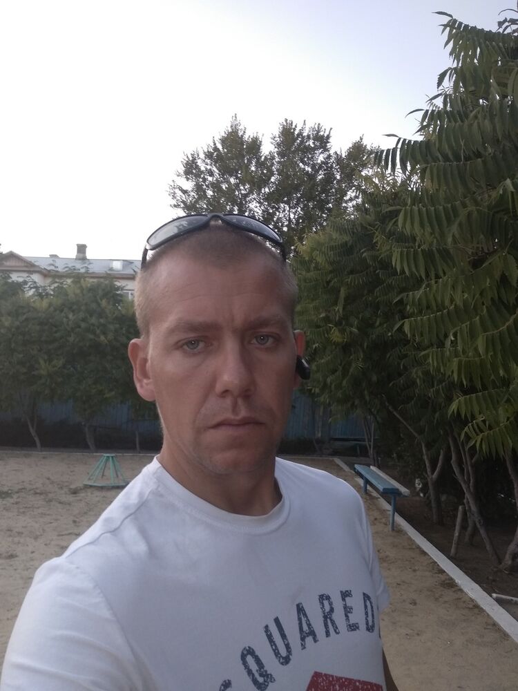  15848451  Aleksanbr, 40 ,    