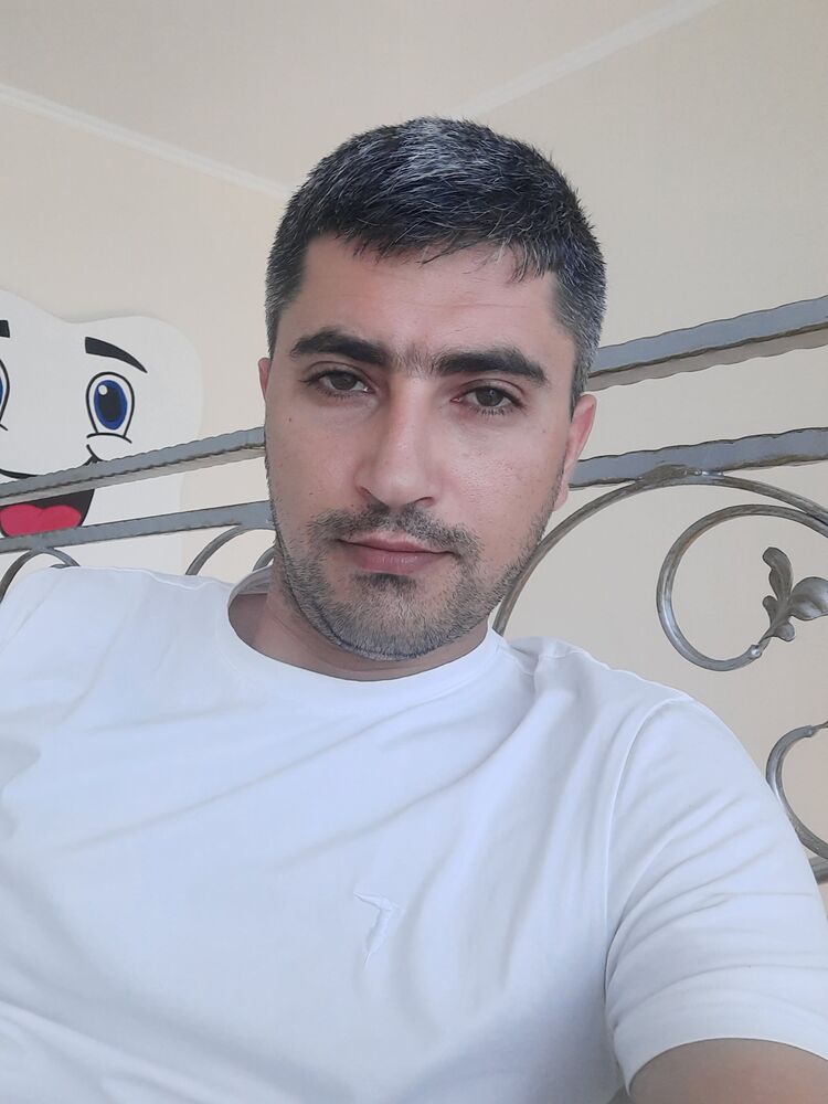  35283511  Karen, 40 ,    