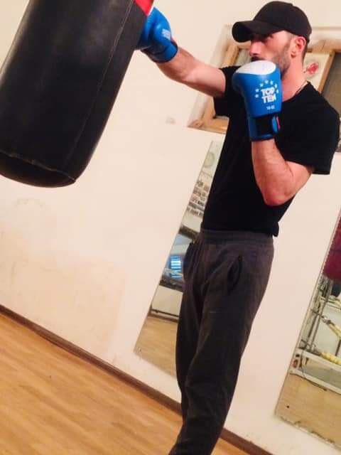  33577911  Anri, 31 ,    