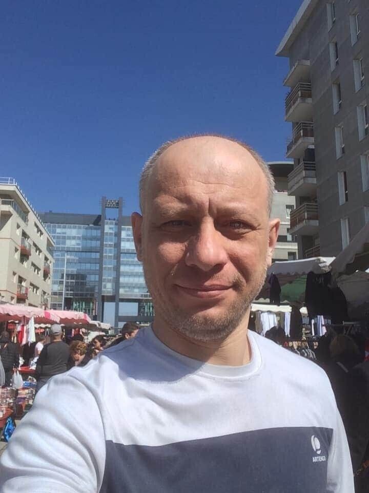  20561991  SERGEI, 44 ,    