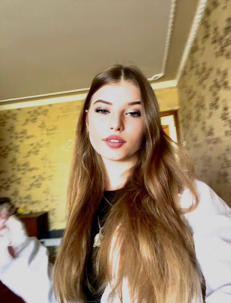  ,   Valentina, 19 ,     , c 