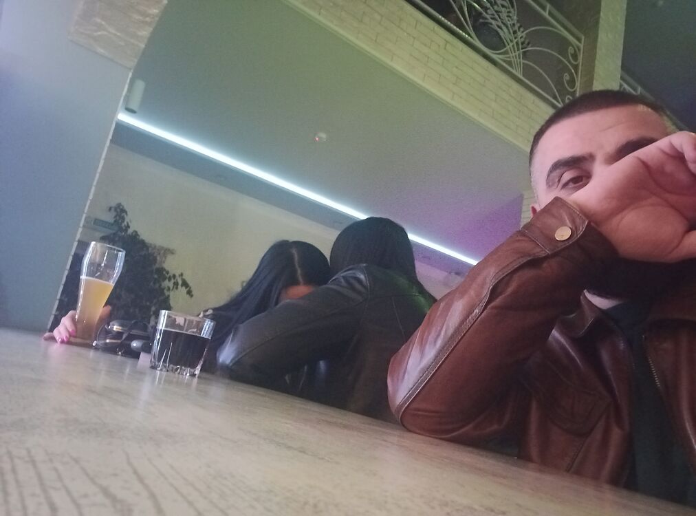  --,   , 40 ,   