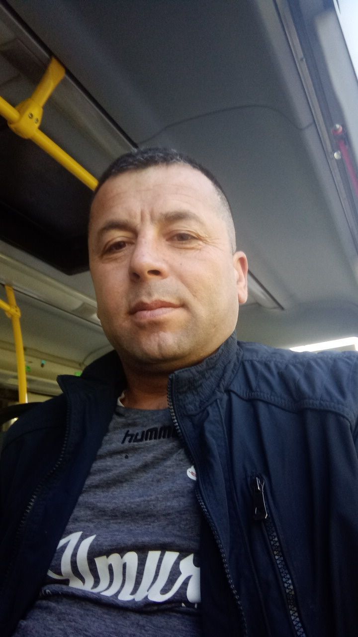  48134771  , 42 ,    
