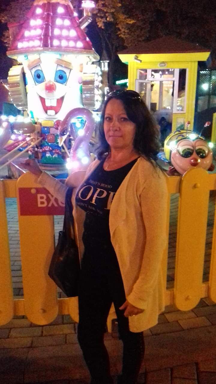  24773331  Lara, 55 ,    