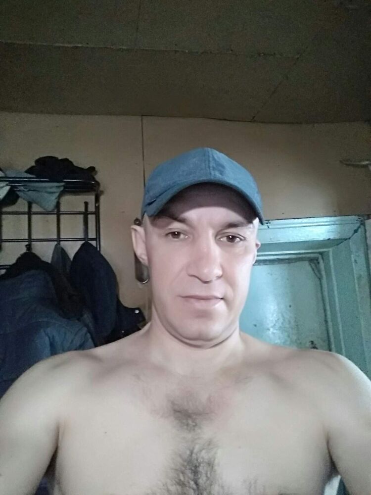  47952281  , 41 ,    