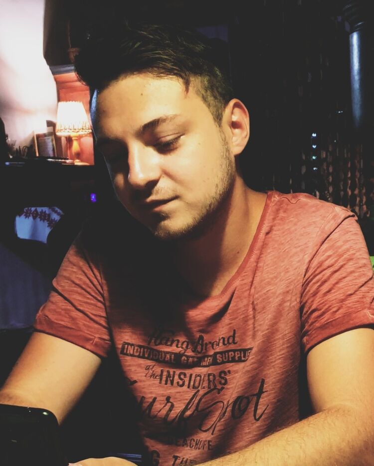  Bensheim,   Vladislav, 28 ,     , c 