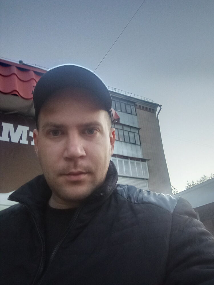  28558521  , 37 ,    