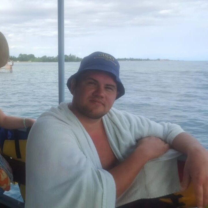  ,   Paulo, 38 ,   , 