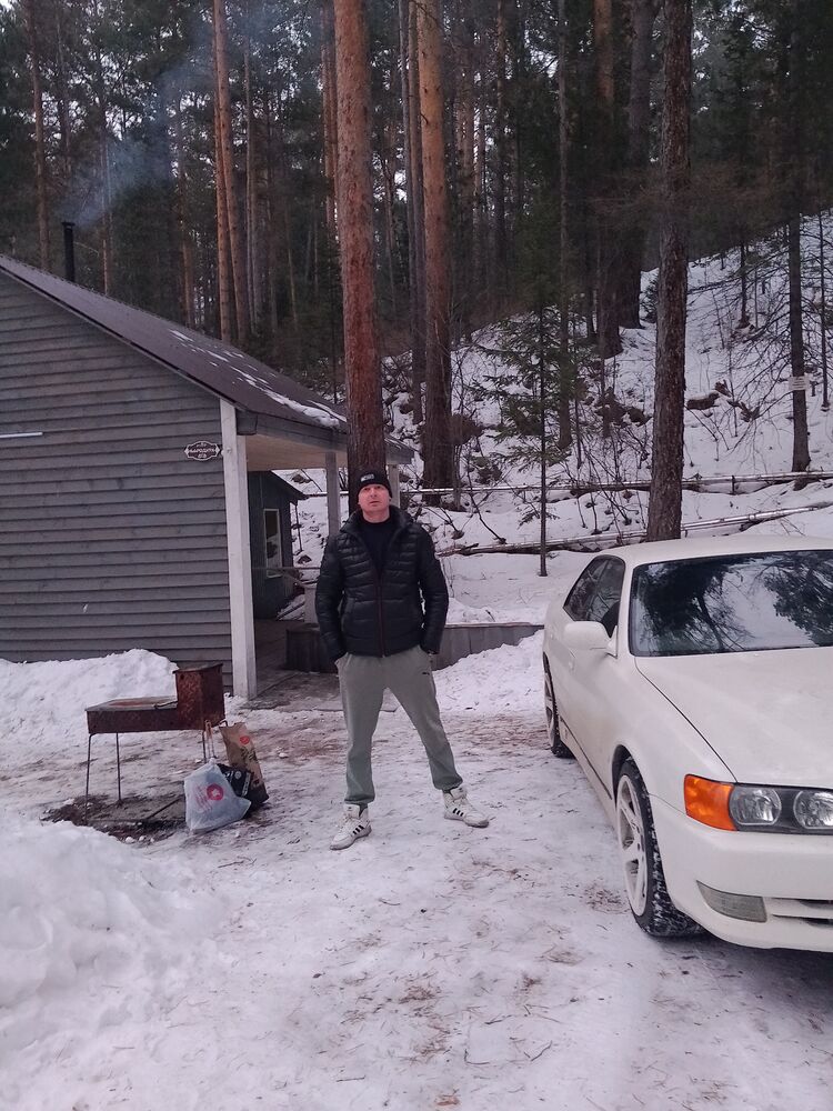  50220081  Vaceslav, 37 ,    