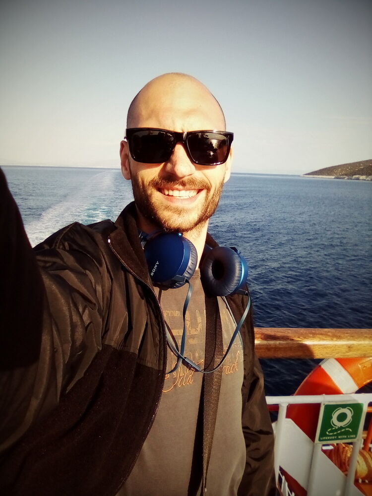  Piraeus,   Alexandr T, 36 ,   ,   , c 