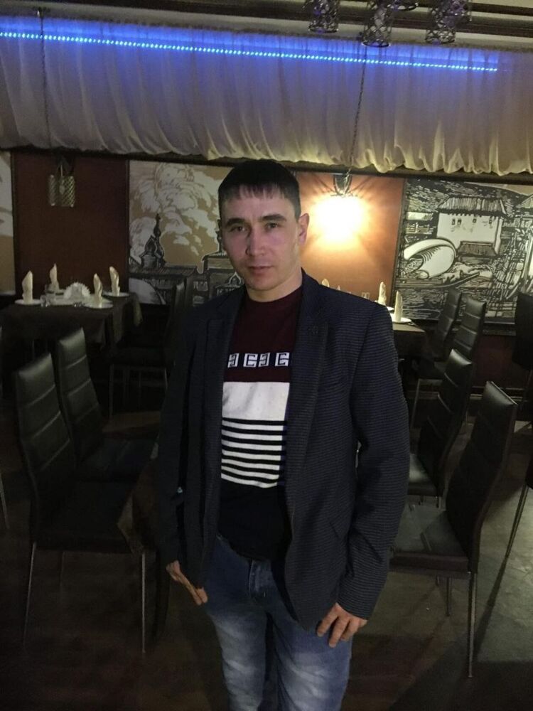  Palais-Bourbon,   Denis, 27 ,   ,   