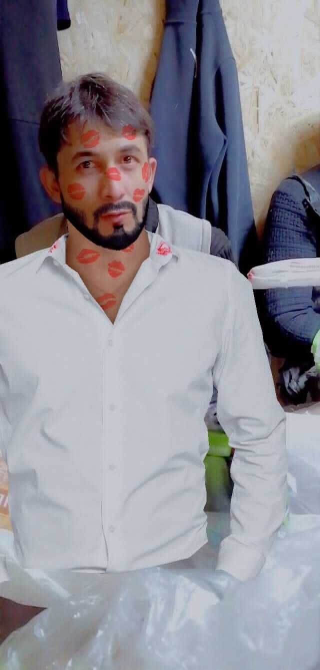  ,   Ali, 34 ,   ,   