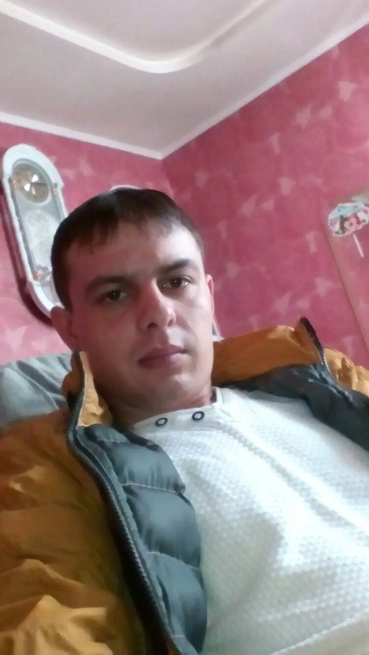  40626281  , 33 ,    