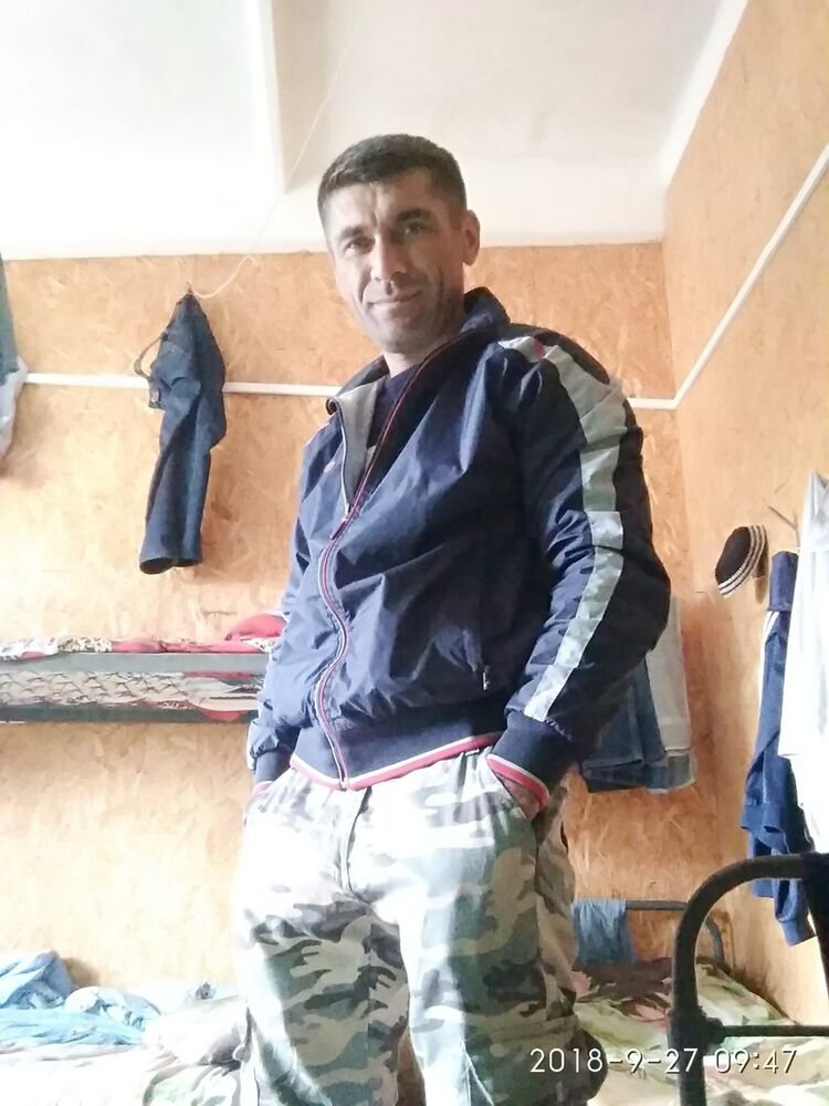  ,   David, 43 ,   ,   , c 